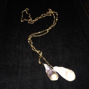 Natural Freshwater Pearl Necklace - NWOT